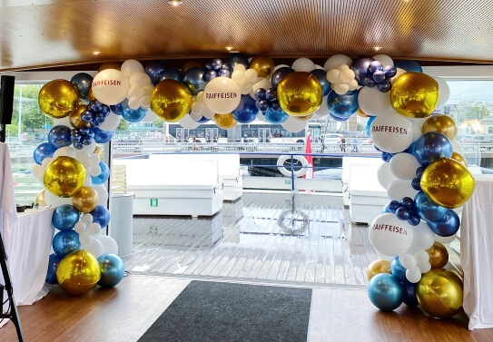 Organic baloon garland