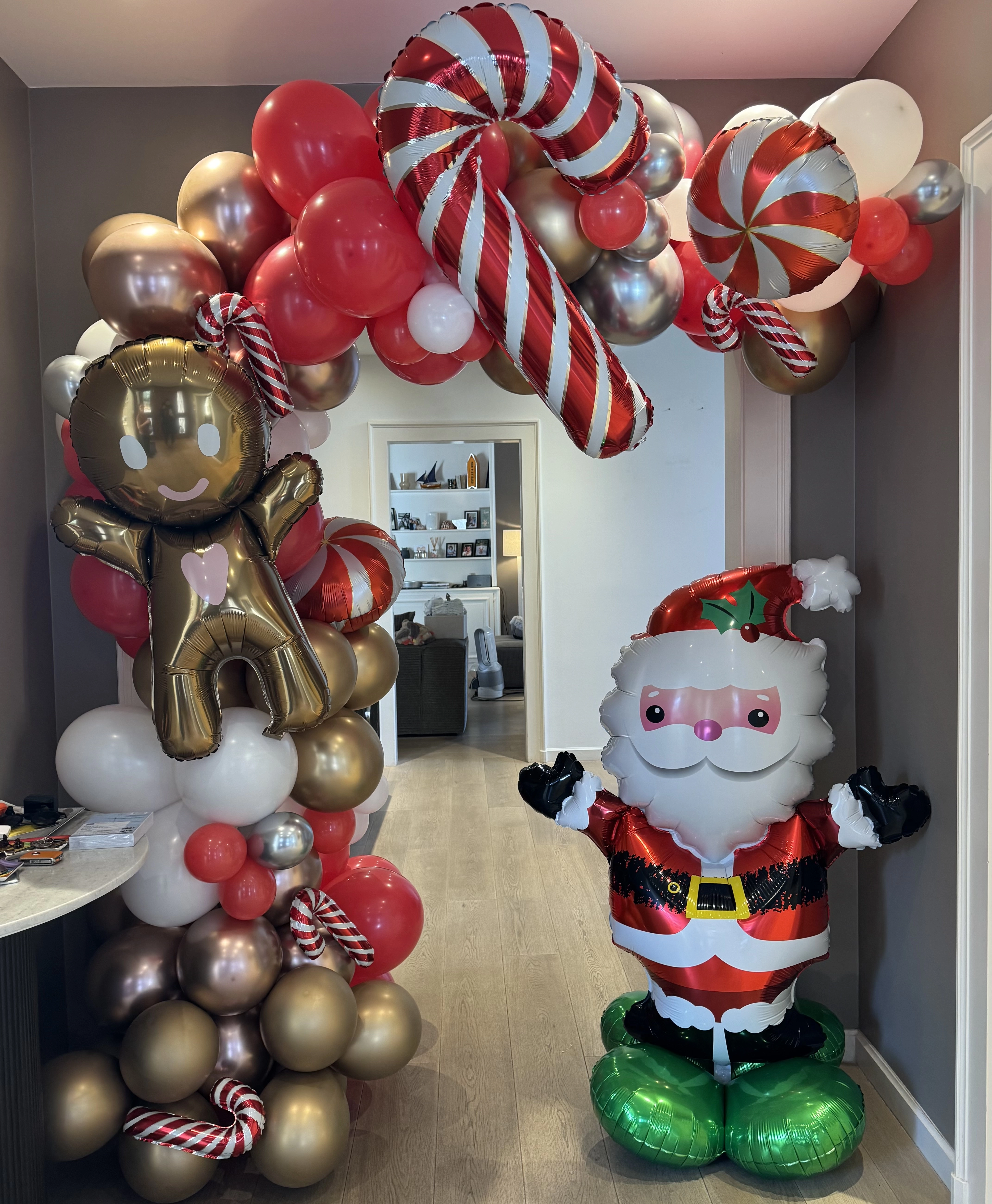 Balloon decor « Holidays are coming »