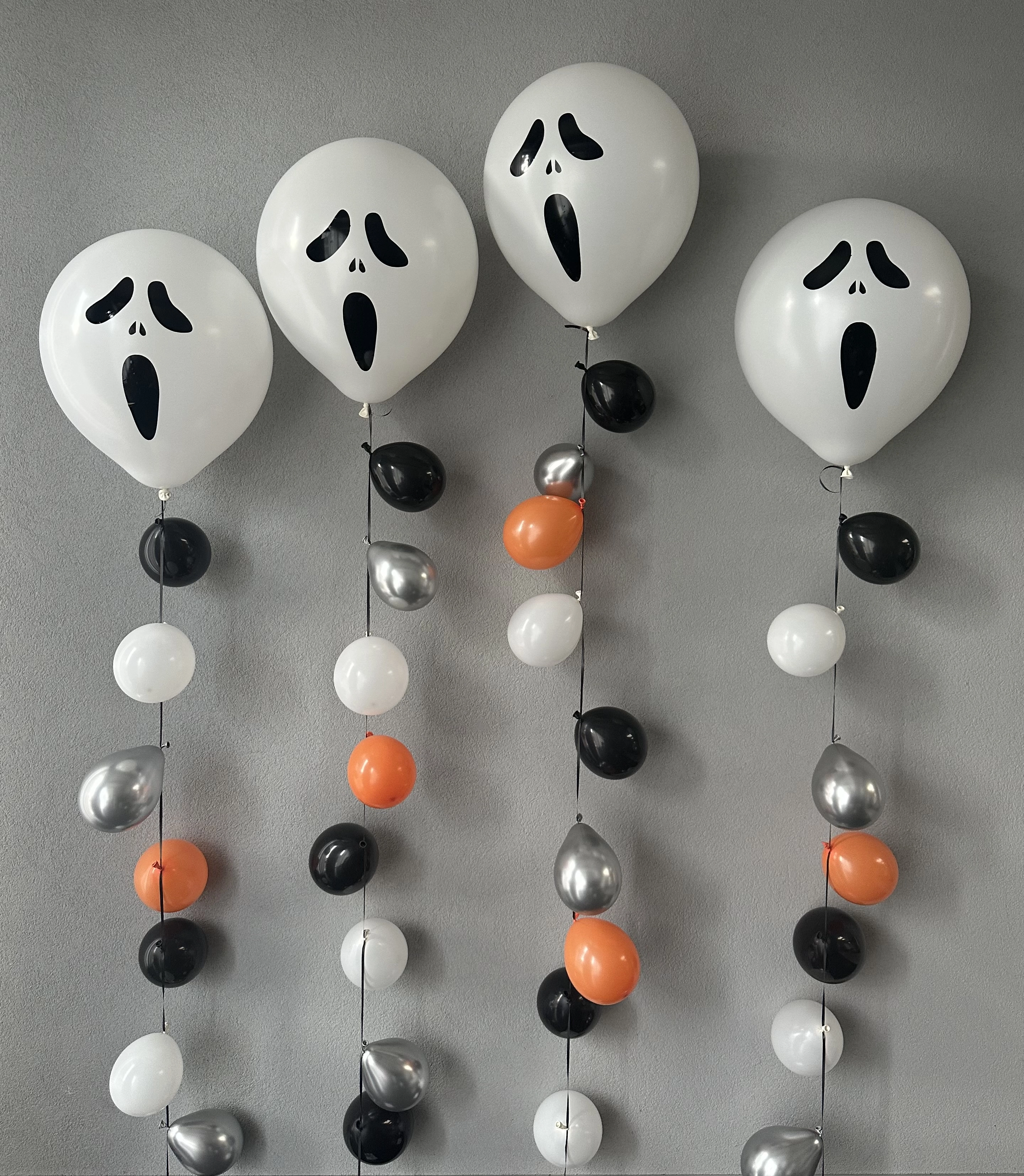 Set of 4 bubbly strands “Choir of ghost”