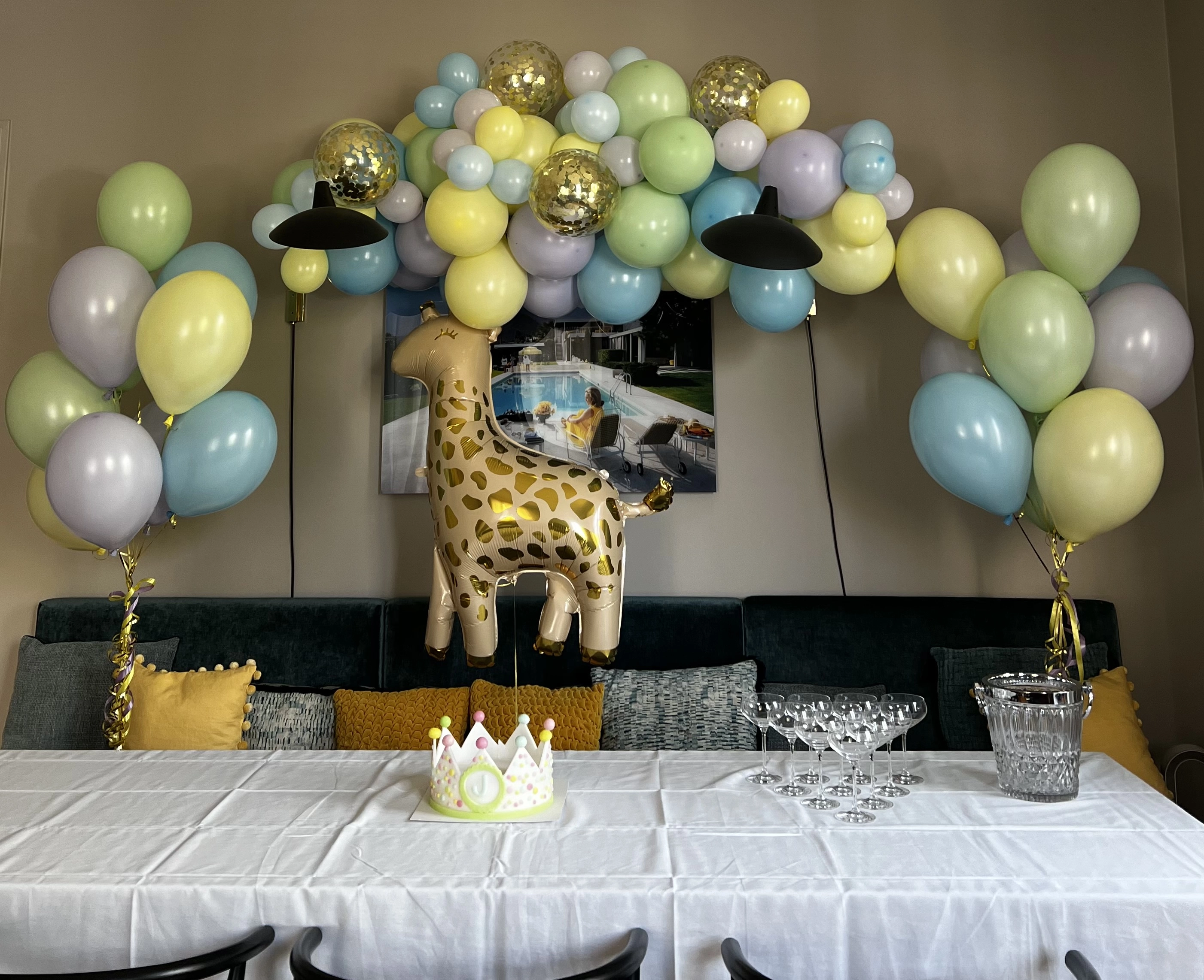 Balloon decor «Sophie la Giraffe »