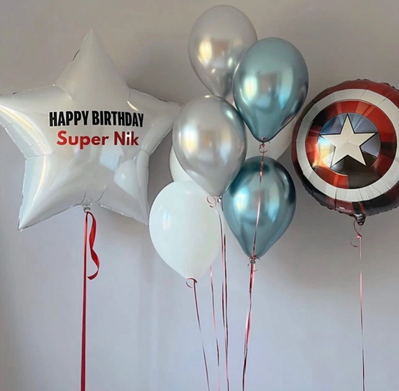 Set with personalized Jumbo balloon “Life of the party”